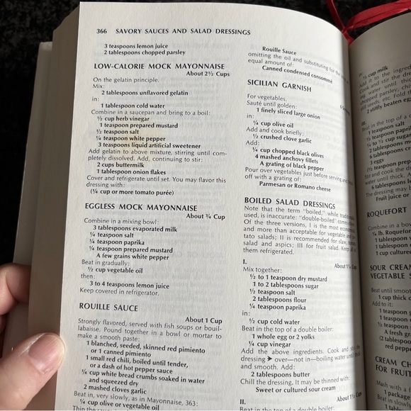 The Joy Of Cooking 1975 Edition 24th printing 1981 Irma S Rombauer Hardcover - Picture 3 of 8